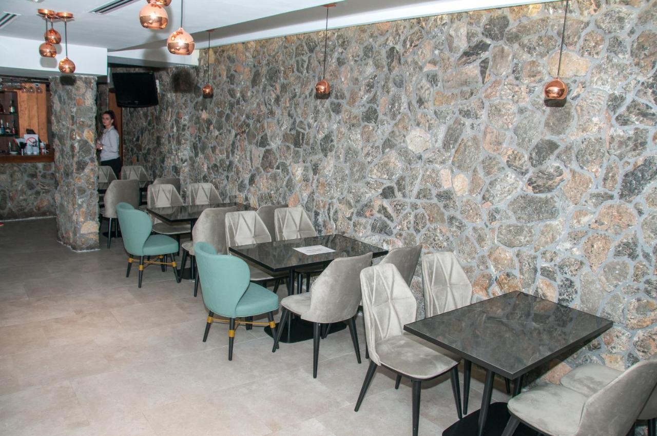 Hotel Astoria Budva Eksteriør billede