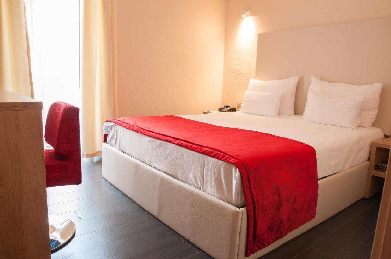 Hotel Astoria Budva Eksteriør billede
