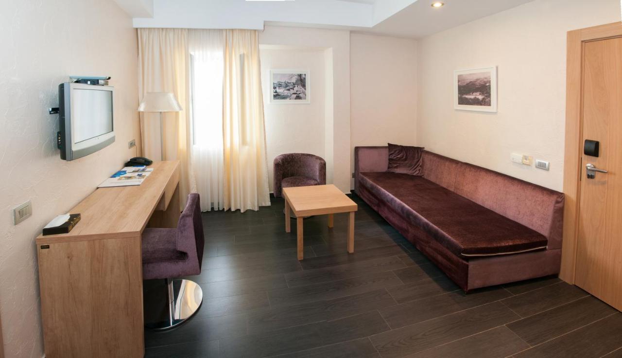 Hotel Astoria Budva Eksteriør billede