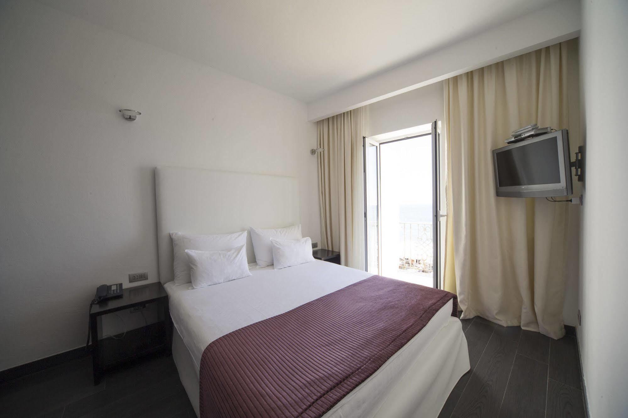 Hotel Astoria Budva Eksteriør billede